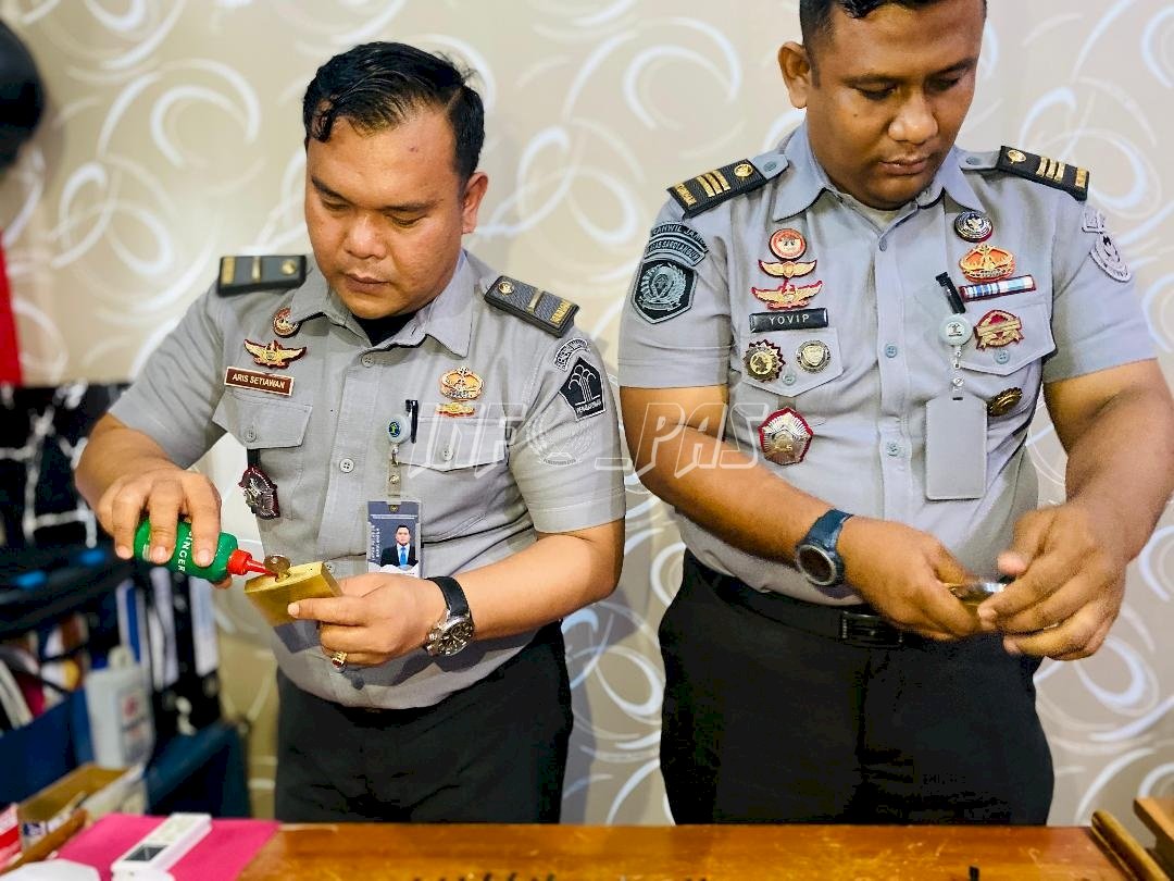 Pastikan Keamanan, Satops Patnal Lapas Sarolangun Rolling Gembok Hunian dan Sisir Tembok Luar Lapas