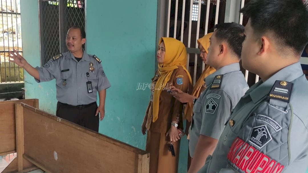 Dukung Literasi Warga Binaan, Taman Baca Lapas Bangko Terima Kunjungan Dinas Kearsipan dan Perpustakaan