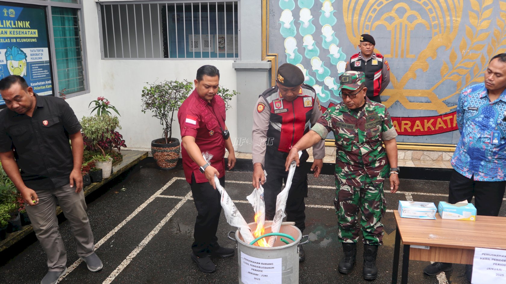 Rutan Klungkung Musnahkan Barang Terlarang dan Tes Urine Pegawai & Warga Binaan