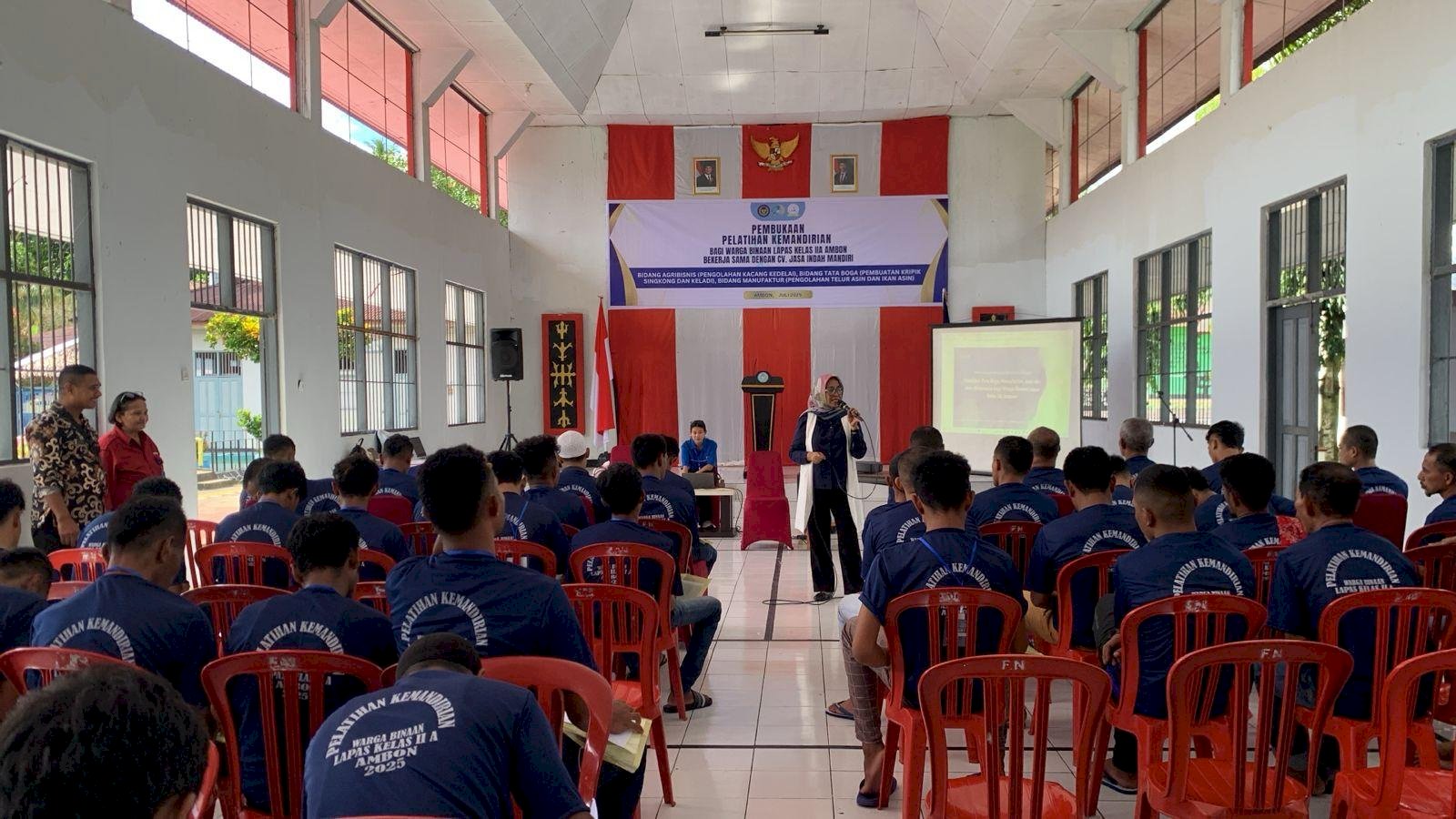Buka Peluang Usaha, Lapas Ambon Latih Warga Binaan Olah Produk UMKM
