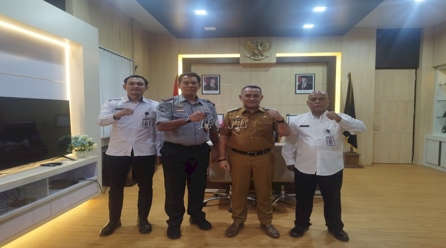 Sambangi Bupati Buru, Kalapas Namlea Sampaikan Sejumlah Isu Krusial