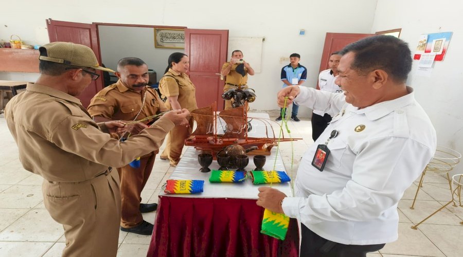Produk Keterampilan Warga Binaan Lapas Piru Diapresiasi Pemkab SSB