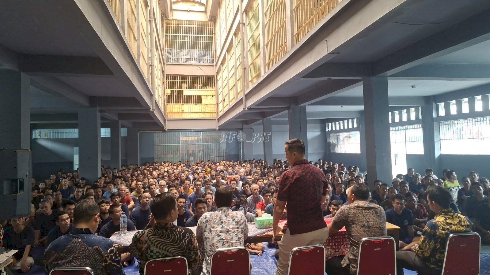 Fasilitasi Komunikasi Legal Warga Binaan, Lapas Cipinang Perkuat Wartelsuspas