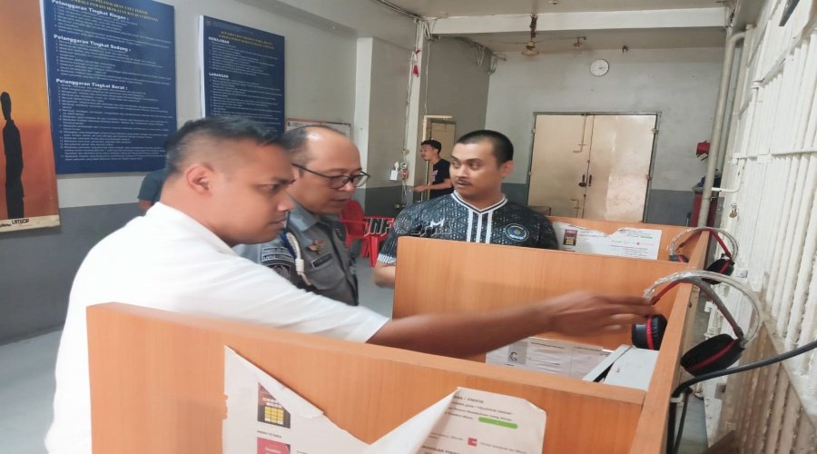Lapas Cipinang Perkuat Komitmen No Halinar lewat Pengecekan Wartelsuspas dan Razia