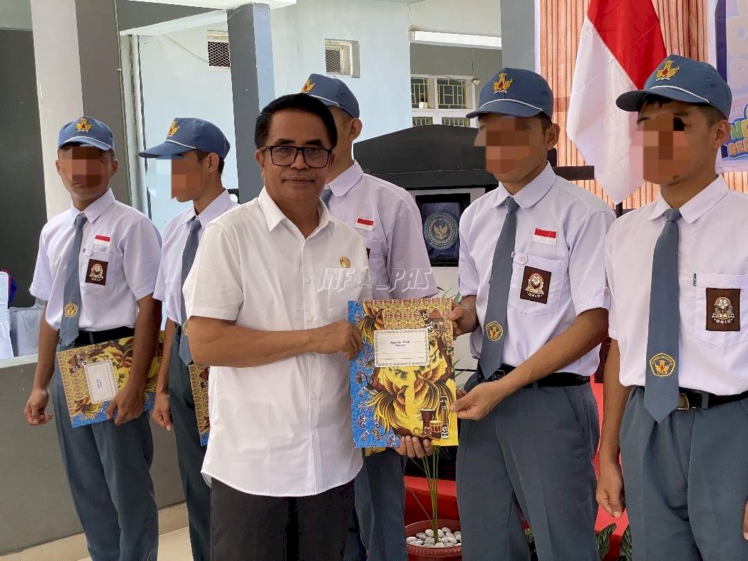 9 Anak Binaan LPKA Palu Terima Ijazah Kesetaraan