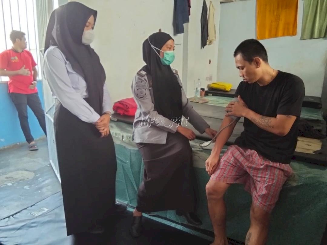 Jemput Bola, Lapas Narkotika Muara Sabak Sisir Blok Hunian Periksa Kesehatan