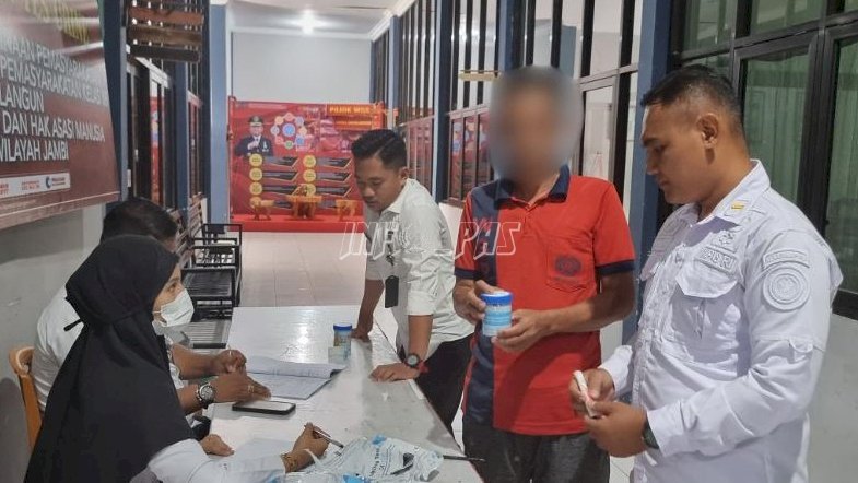 Cegah Narkoba, Lapas Sarolangun Rutin Gelar Tes Urine