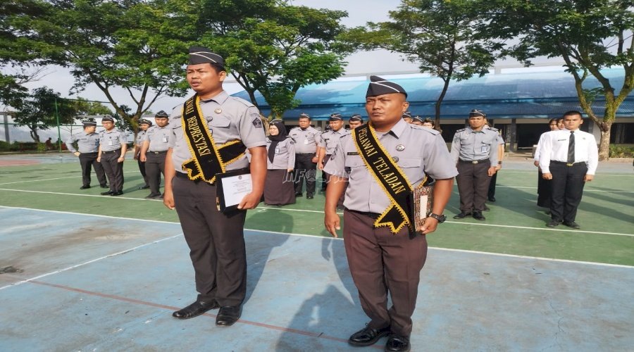 LPKA Medan Berikan Penghargaan untuk Petugas Teladan dan Petugas Berprestasi