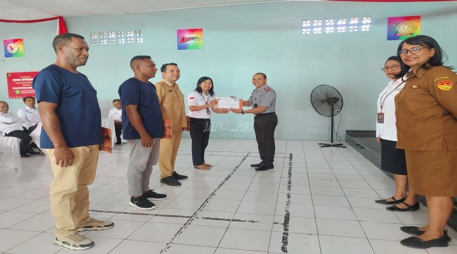 Penutupan Pendidikan dan Pelatihan Keterampilan, Warga Binaan Lapas Kupang Dibekali Keterampilan Kerja