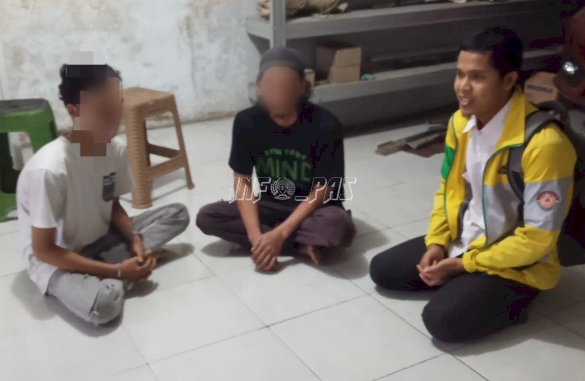 Dampingi Proses Hukum, Bapas Amuntai Kunjungi Orang Tua ABH