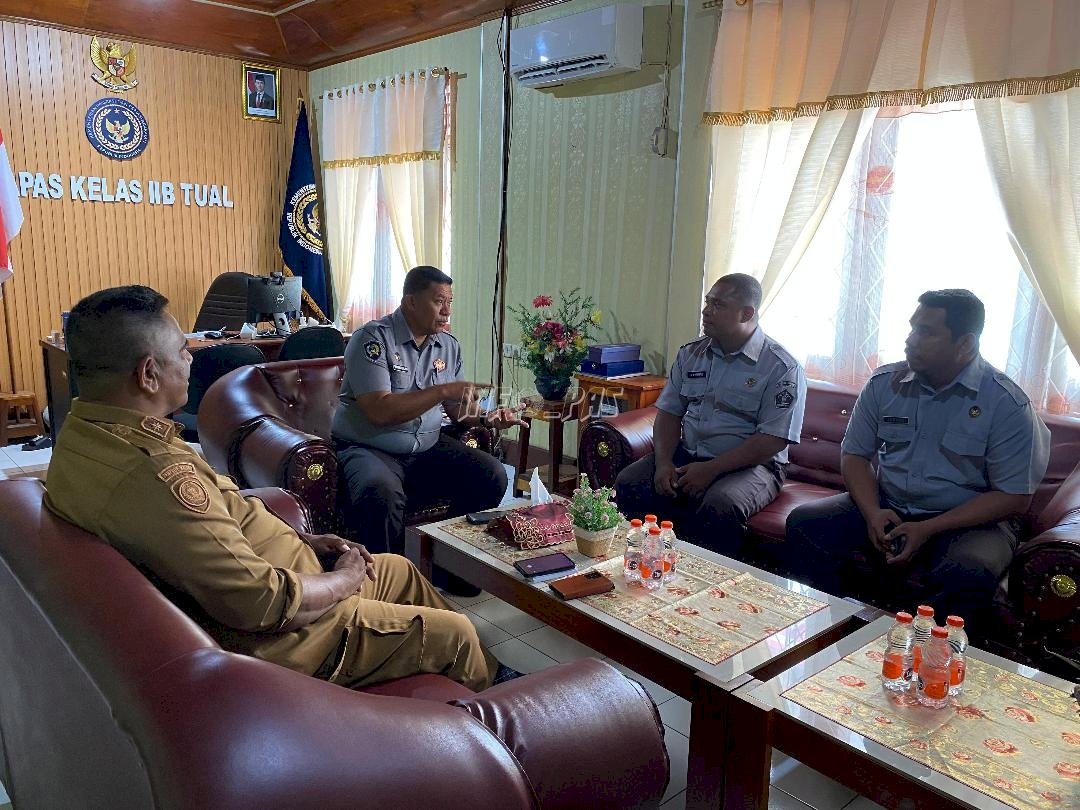 Lapas Tual dan Kesbangpol Malra Bahas Remisi Jelang HUT RI