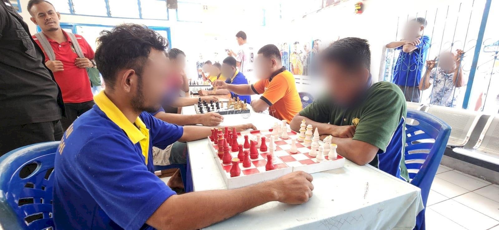 Warga Binaan Lapas Kalabahi Adu Strategi di Lomba Catur HUT Ke-80 RI