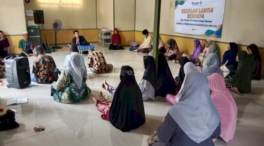 PK Bapas Amuntai Isi Materi di Sekolah Lansia Berdaya