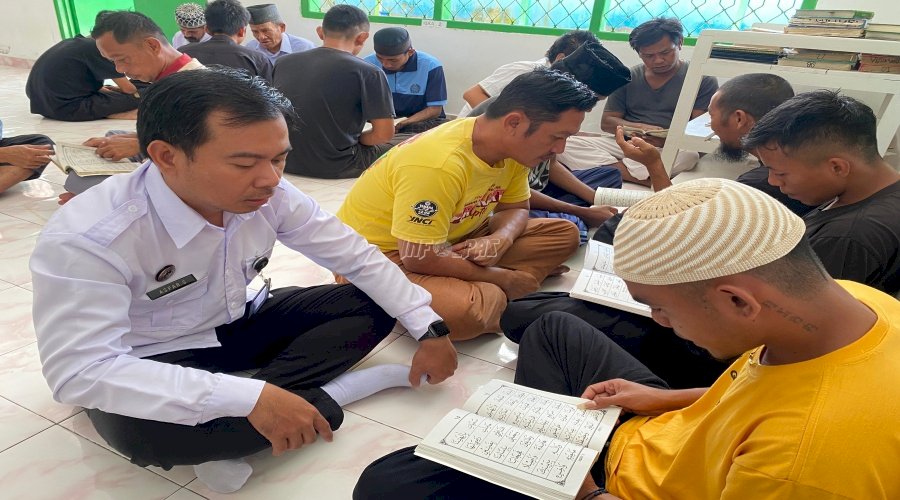Pembinaan Spiritual di Lapas Luwuk, Warga Binaan Antusias Belajar Iqra