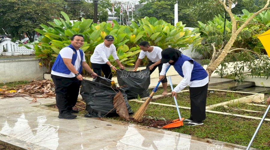 Petugas dan Klien Bapas Samarinda Gelar Aksi Sosial di TMP Wijaya Kesuma Samarinda