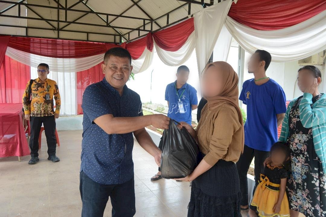 Lapas Muara Tebo Salurkan Bantuan untuk Keluarga Warga Binaan dan Masyarakat