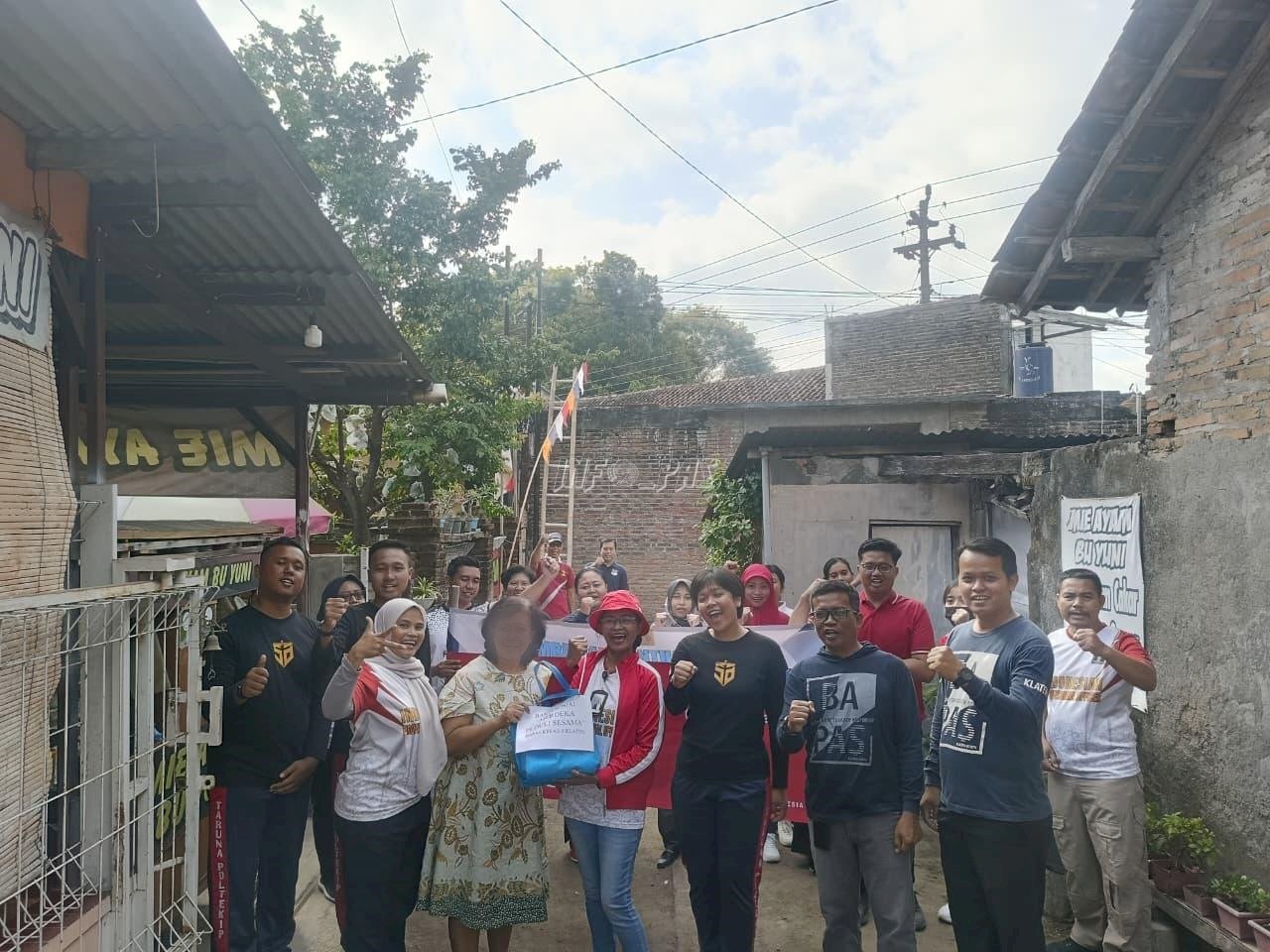 Bapas Klaten Salurkan Bansos Door to Door Sambut HUT Ke-80 RI