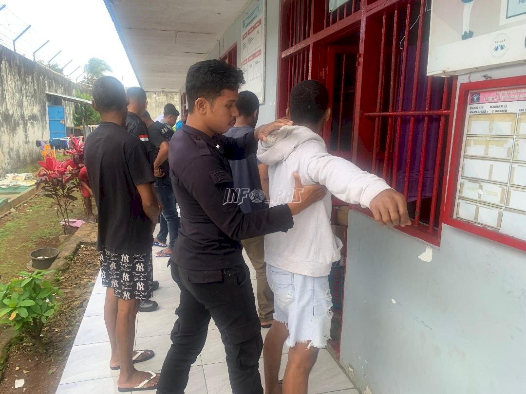 Lapas Tual Gelar Razia Hunian, Pastikan Lingkungan Aman dan Kondusif