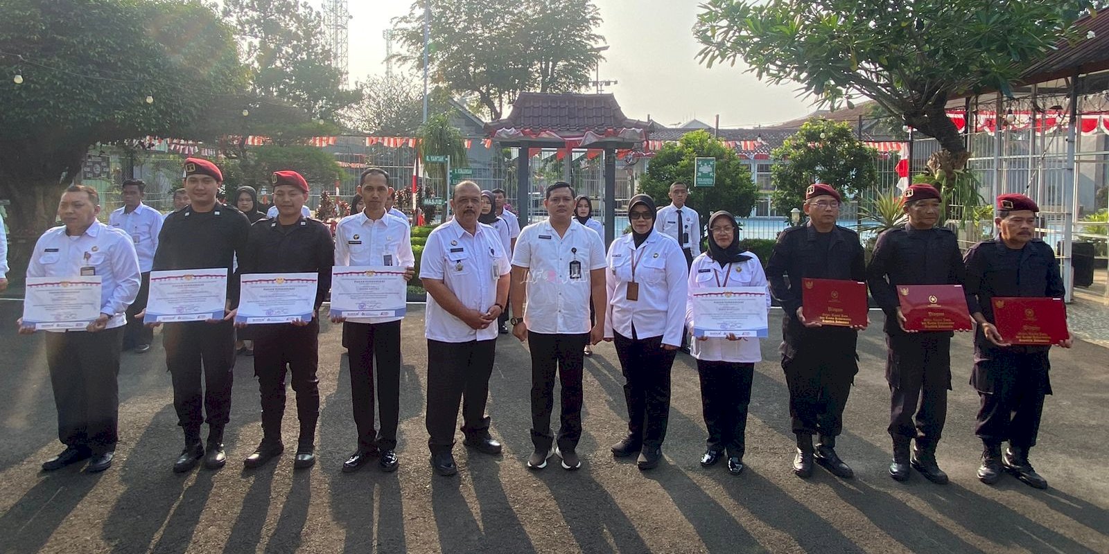 Petugas Rutan Banyumas Raih Penghargaan Satyalancana Karya Satya XXX dan Penggagalan Penyelundupan Narkotika