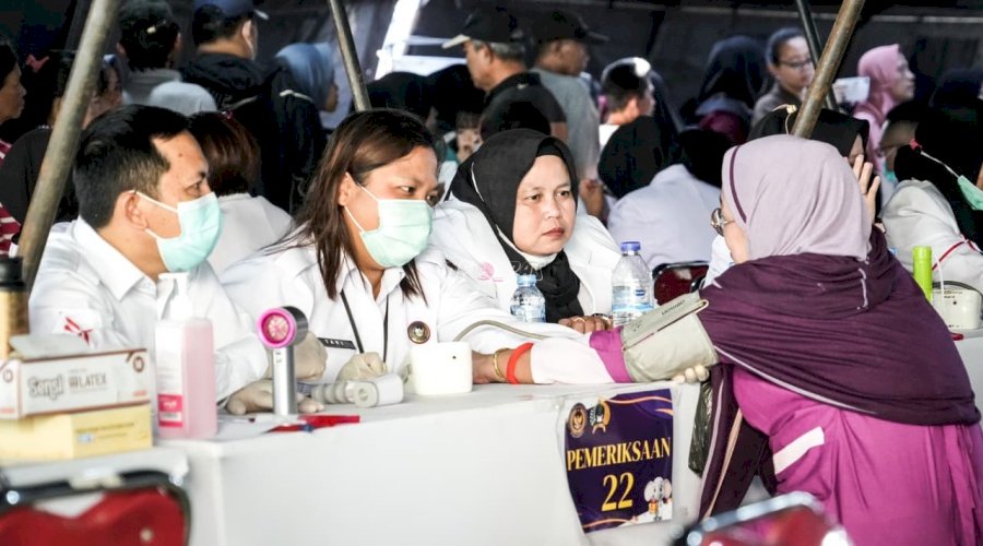 Kemenimipas Gelar Pengobatan Gratis dan Bansos untuk 5.000 Warga Cipinang Besar Utara