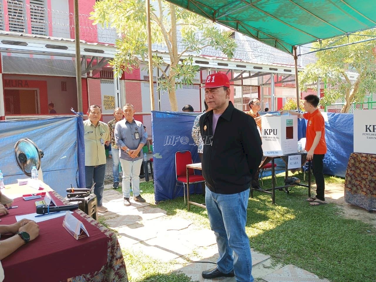 Sukseskan Pesta Demokrasi, Kakanwil Ditjenpas Babel Pantau Pilkada Ulang di UPT Pemasyarakatan
