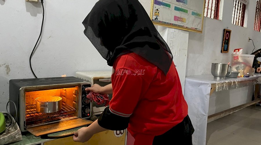 Lapas Perempuan Ambon Kembangkan UMKM Bakery Warga Binaan