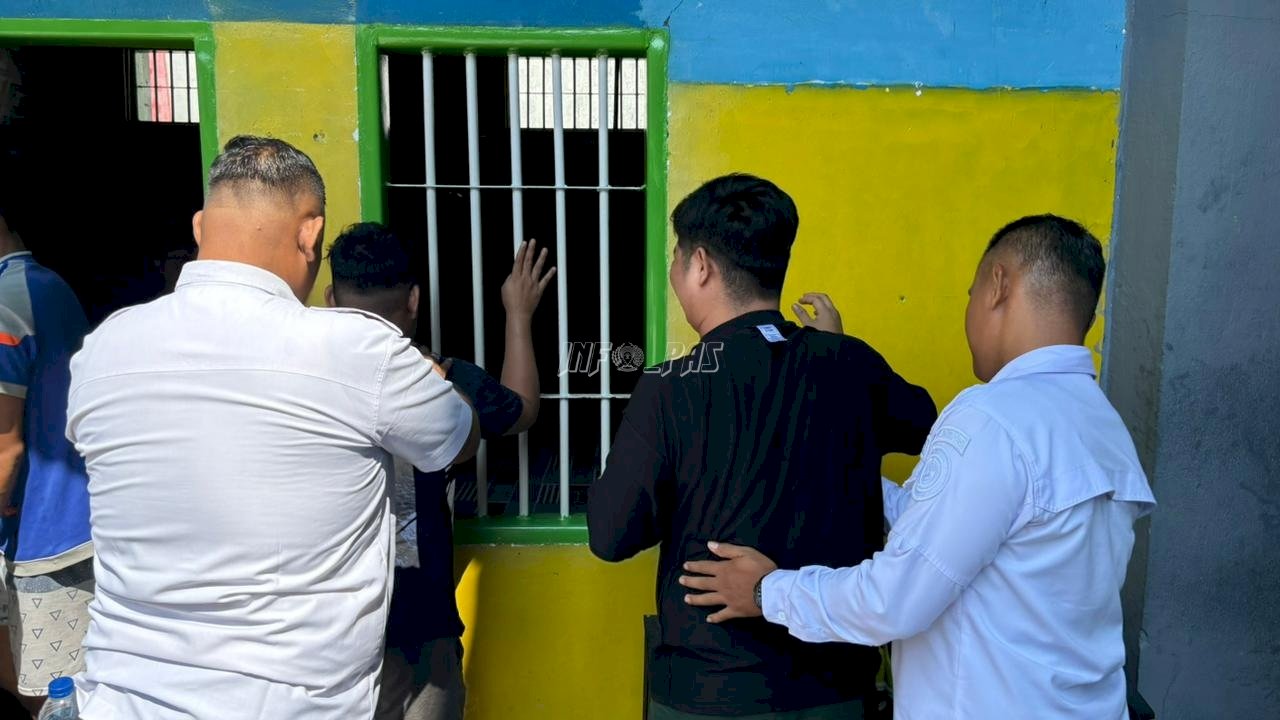 Perkuat Deteksi Dini, Lapas Sarolangun Geledah Blok Hunian