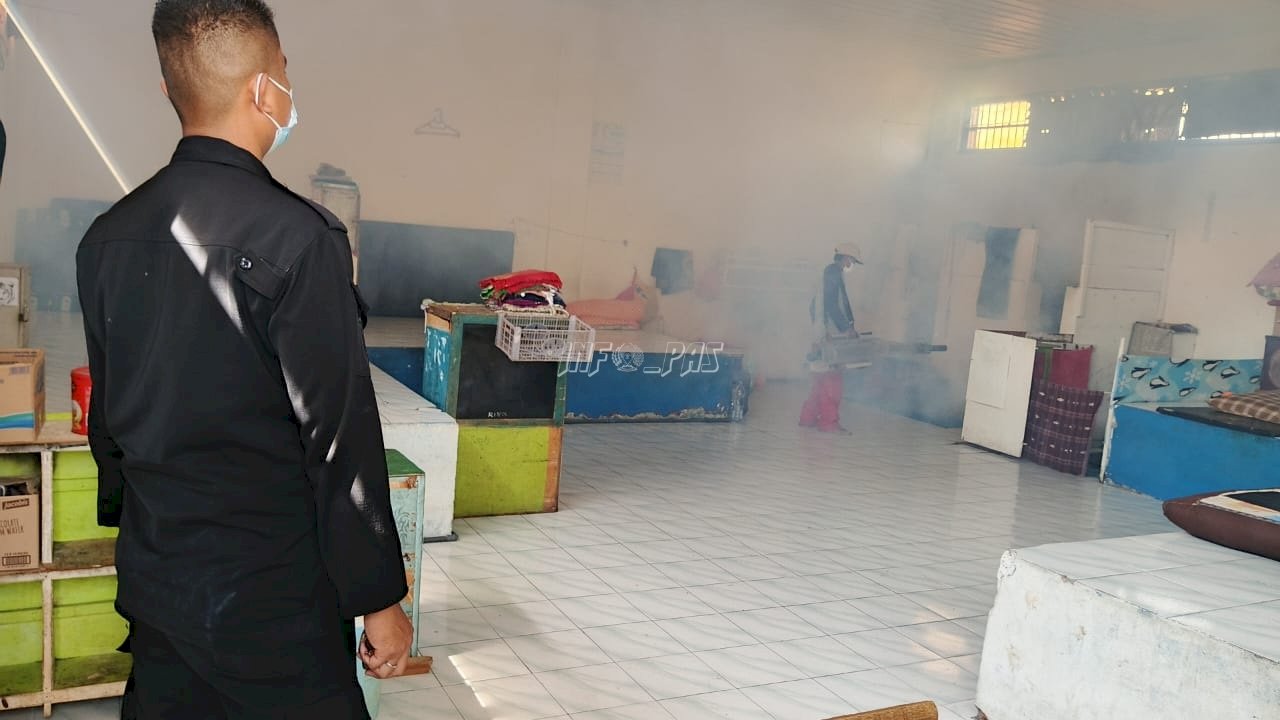 Cegah DBD, Lapas Tolitoli Gelar Fogging di Lingkungan Hunian
