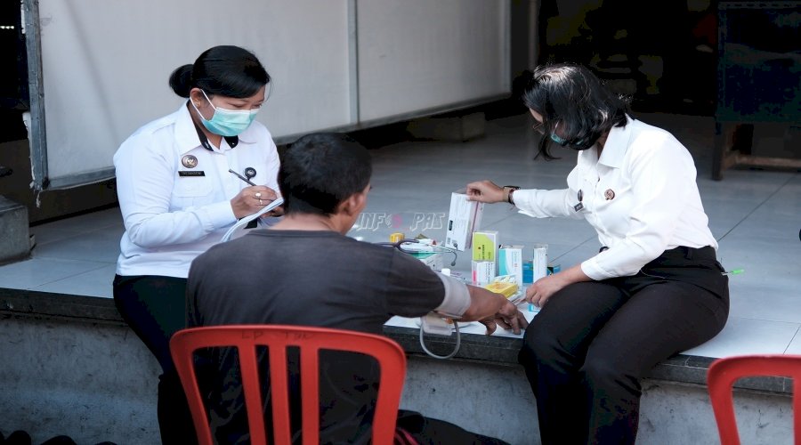 Tak Perlu ke Klinik, Warga Binaan Lapas Tabanan Dapat Layanan Kesehatan Langsung di Blok Hunian