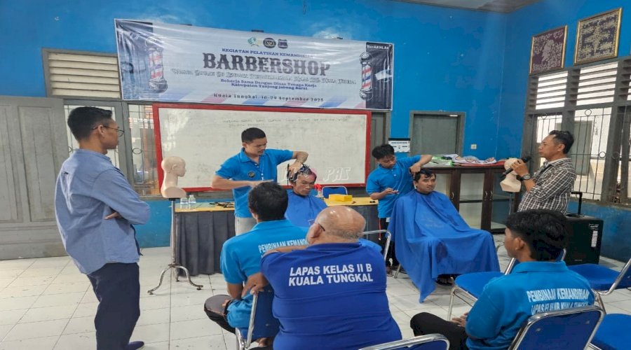 Warga Binaan Lapas Kuala Tungkal  Dilatih Kemandirian Barbershop 