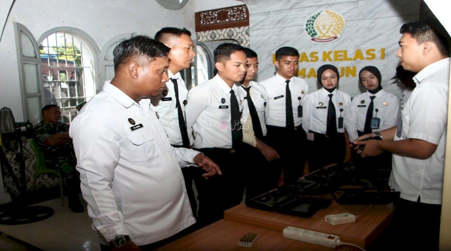 Dukung Tugas Pengamanan, CASN Lapas Madiun Dapat Bekal Pemahaman Senpi
