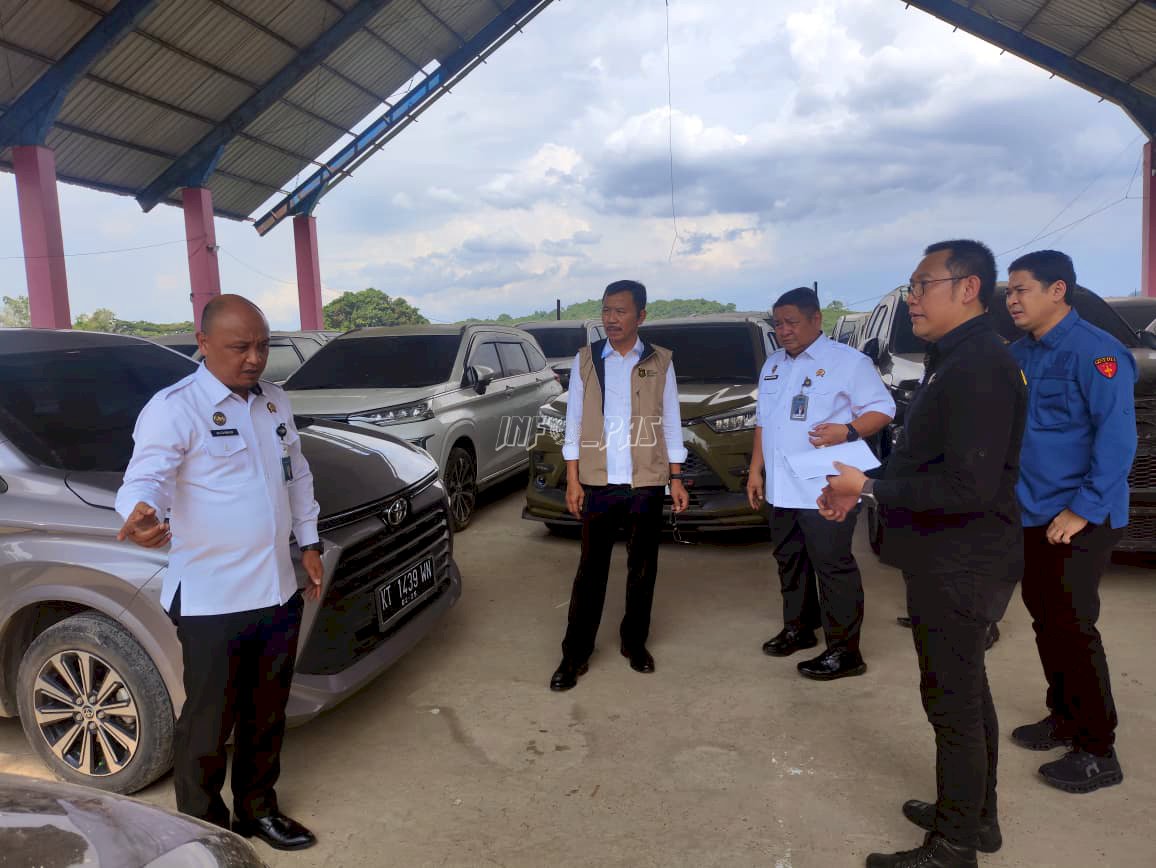 Kakanwil Ditjenpas Kaltim Dampingi Kajati Tinjau Rupbasan Samarinda