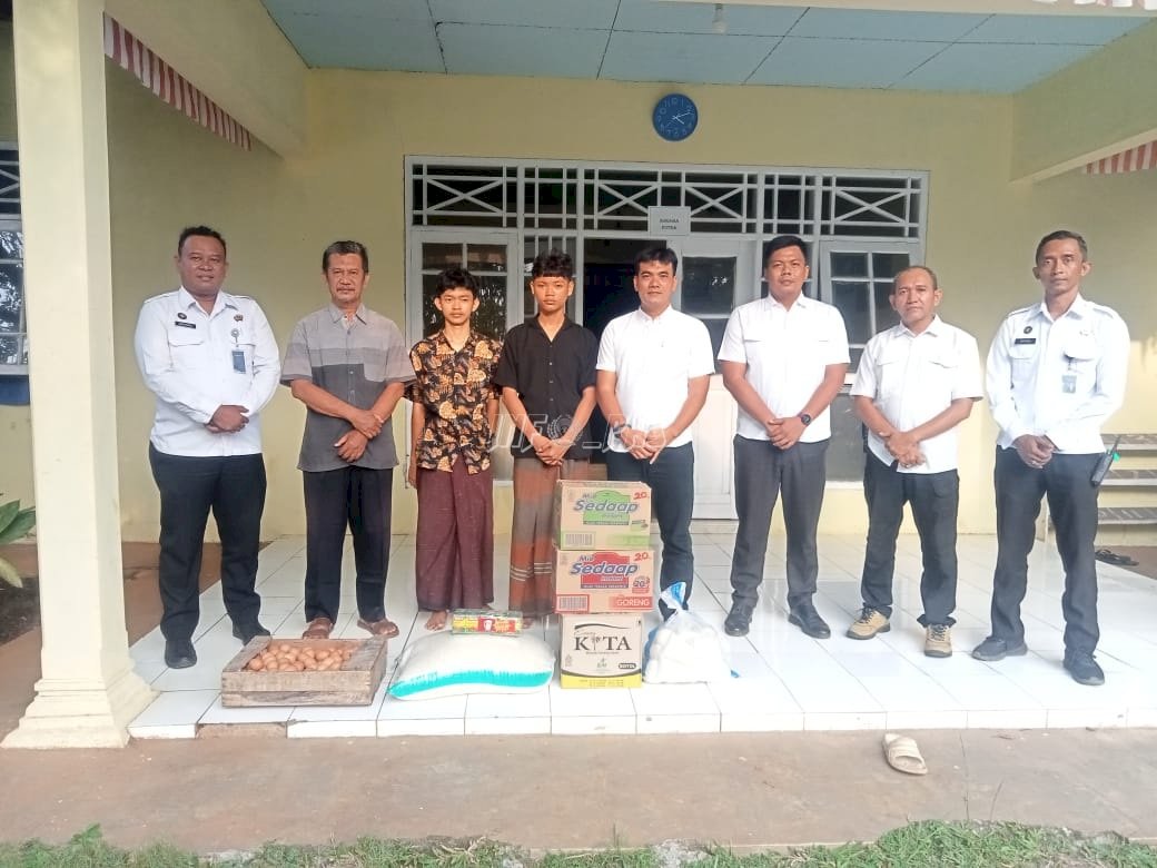 Lapas Batang Salurkan Bantuan Sosial ke Panti Asuhan Aisyiyah Umar bin Khottob