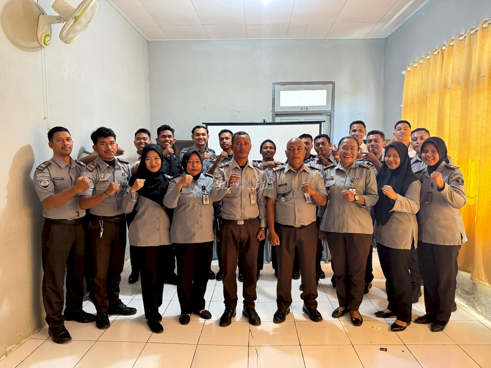 Masuki Purnabakti, Kasubsi Kamtib Lapas Namlea Pamit Usai 34 Tahun Bertugas