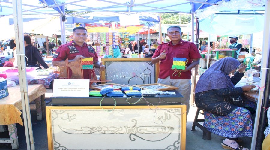 Produk Lapas Piru di Pasar UMKM Waimital Curi Perhatian Pengunjung