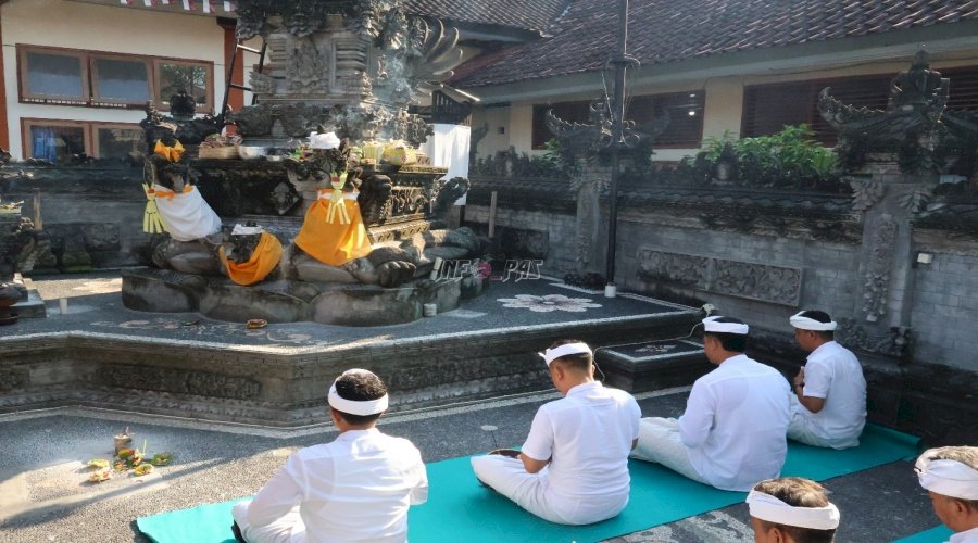 Petugas dan Warga Binaan Rutan Negara Perkuat Spiritualitas lewat Persembahyangan dan Dharma Wacana