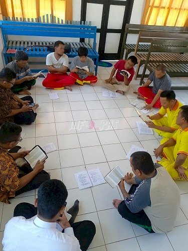 Lapas Labuhan Bilik dan Yayasan Manna Kehidupan Sejahtera Bina Kerohanian Warga Binaan