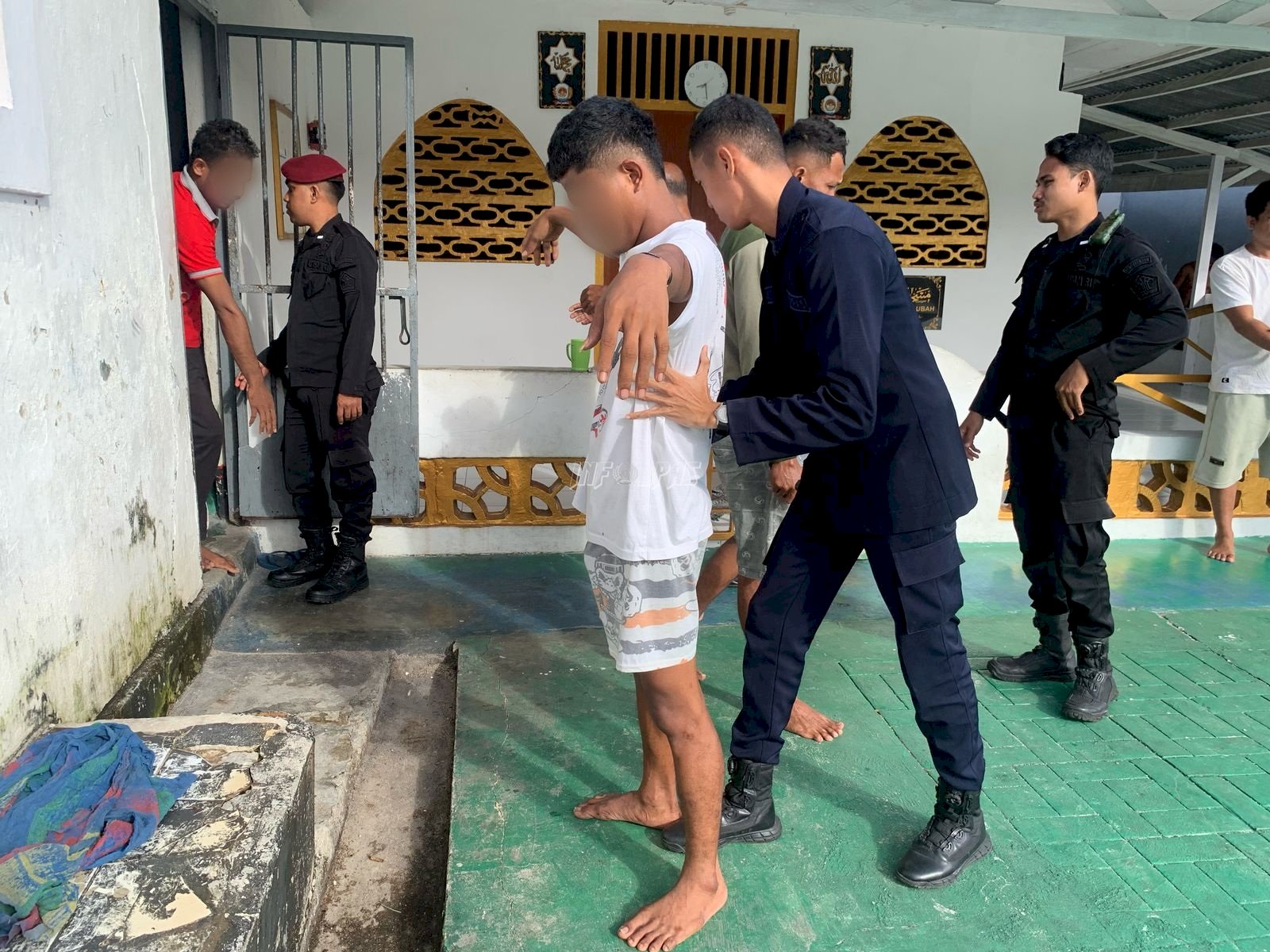 Jaga Ketertiban, Petugas Lapas Tual Lakukan Razia Mendadak