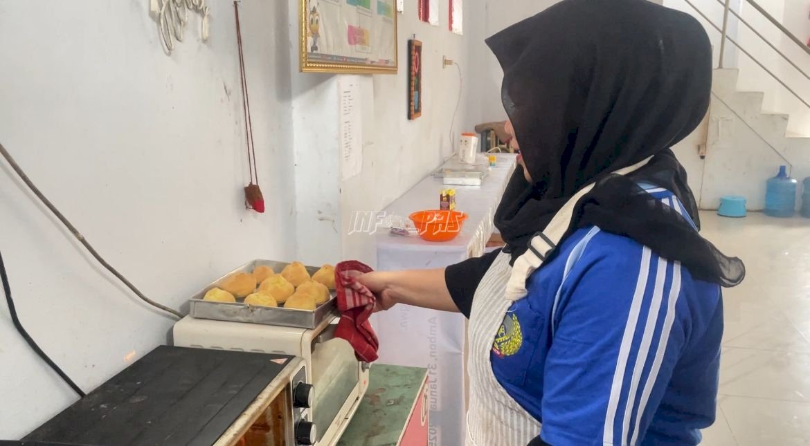 Lapas Perempuan Ambon Dorong Kemandirian Warga Binaan Lewat Program UMKM Bakery