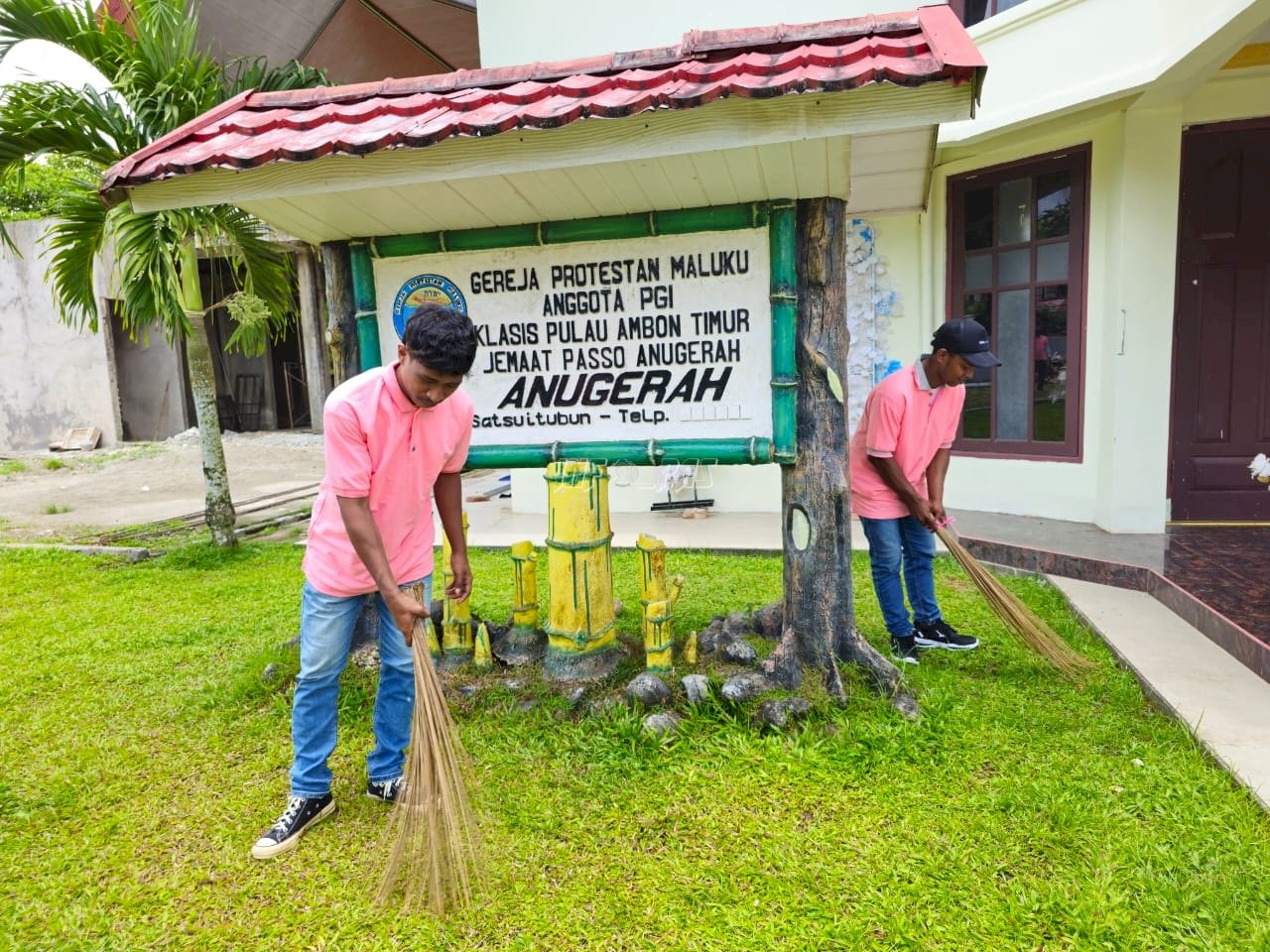 Aksi Sosial di Gereja Passo, Klien Bapas Ambon Buktikan Diri Bisa Berubah