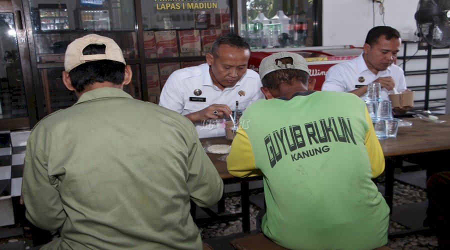 Lapas Kelas I Madiun Lanjutkan Program ‘Makan Bareng Bergizi dan Penyerahan Bantuan Sosial’