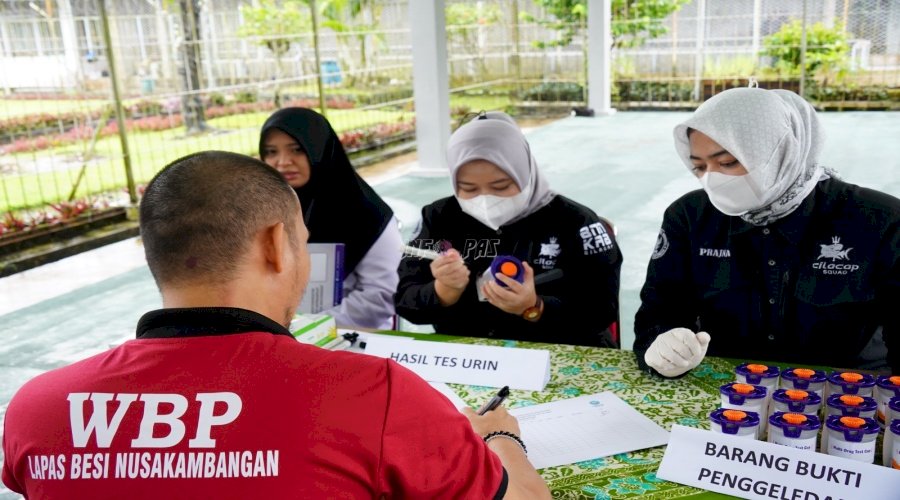 Komitmen Antinarkoba, Lapas Besi Gelar Penggeledahan Gabungan bersama BNNK Cilacap dan Polsek Nusakambangan