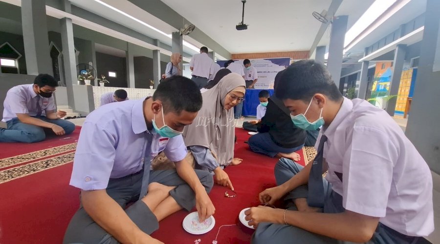 LPKA Palu Kembangkan Kreativitas Anak Binaan lewat Pelatihan Meronce