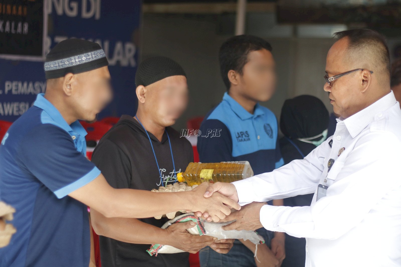 Lapas Takalar Kembali Salurkan Bansos bagi Keluarga Warga Binaan dan Masyarakat Sekitar