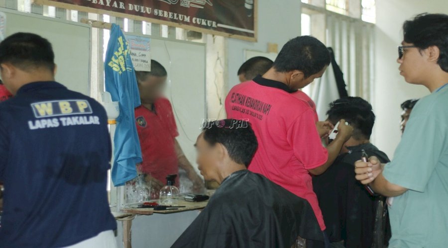 Lapas Takalar Latih Warga Binaan Jadi Tukang Cukur Andal