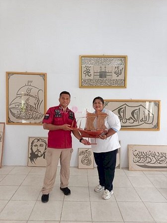 Miniatur Kapal Karya Warga Binaan Lapas Piru Diminati Masyarakat