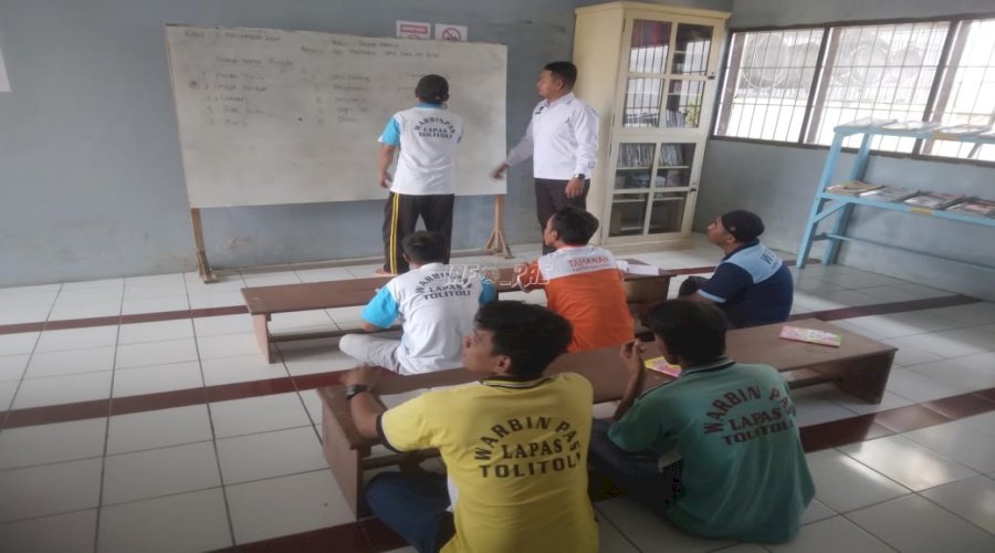 Lapas Tolitoli Berantas Buta Huruf, Petugas Registrasi Jadi Pengajar Warga Binaan