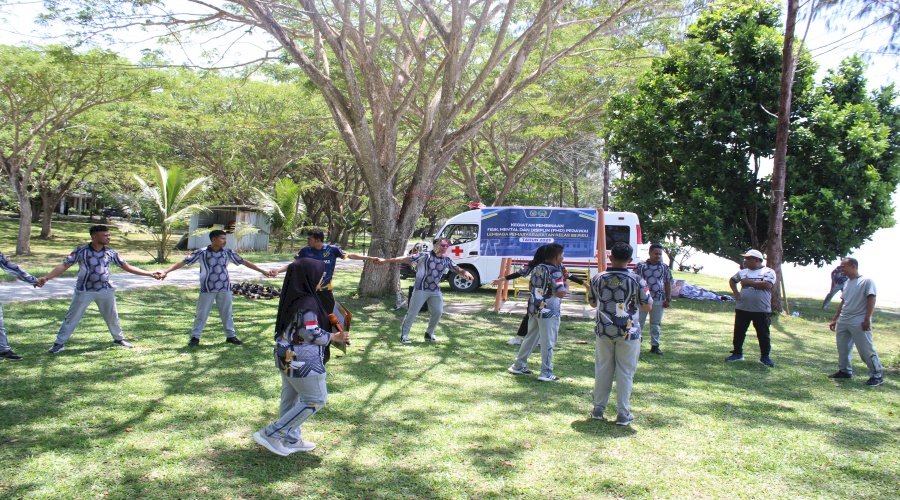 Pembinaan FMD Tumbuhkan Kebersamaan dan Tingkatkan Disiplin Petugas Lapas Piru