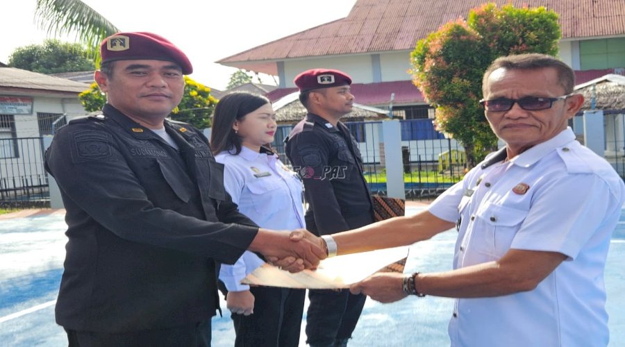 Dedikasi Berbuah Apresiasi, Lapas Ambon Berikan Piagam Penghargaan Petugas Teladan