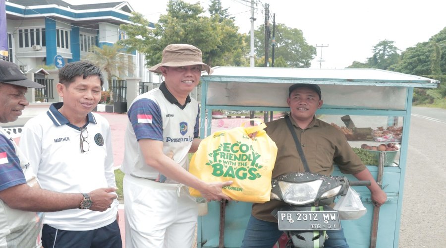 Lewat “Imipas Peduli 2025”, Kanwil Ditjenpas Papua Barat Wujudkan Pengabdian Sosial 